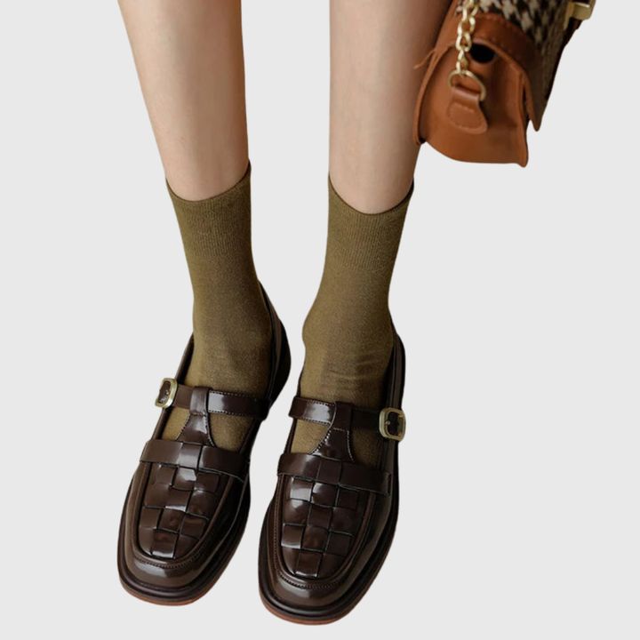 Scarletet | Retro Flats