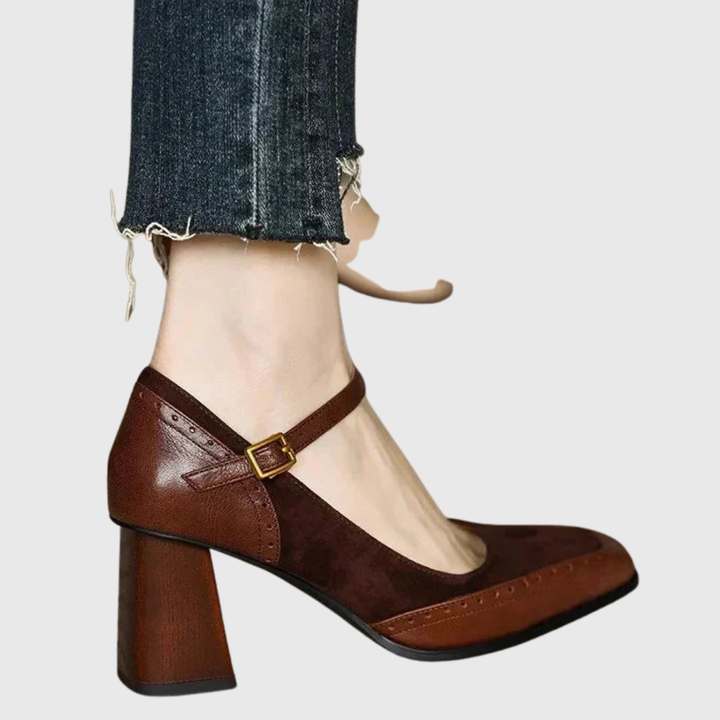 Amelia | Classic Pumps