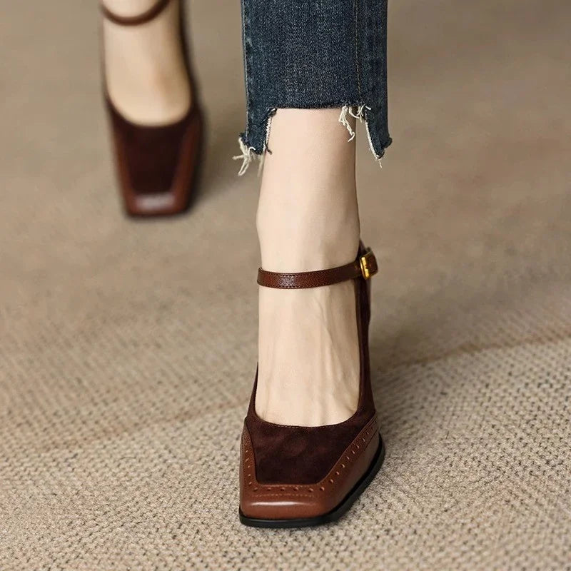 Amelia | Classic Pumps