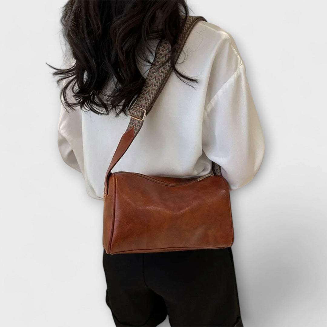 Helen | Vintage Crossbody Bag