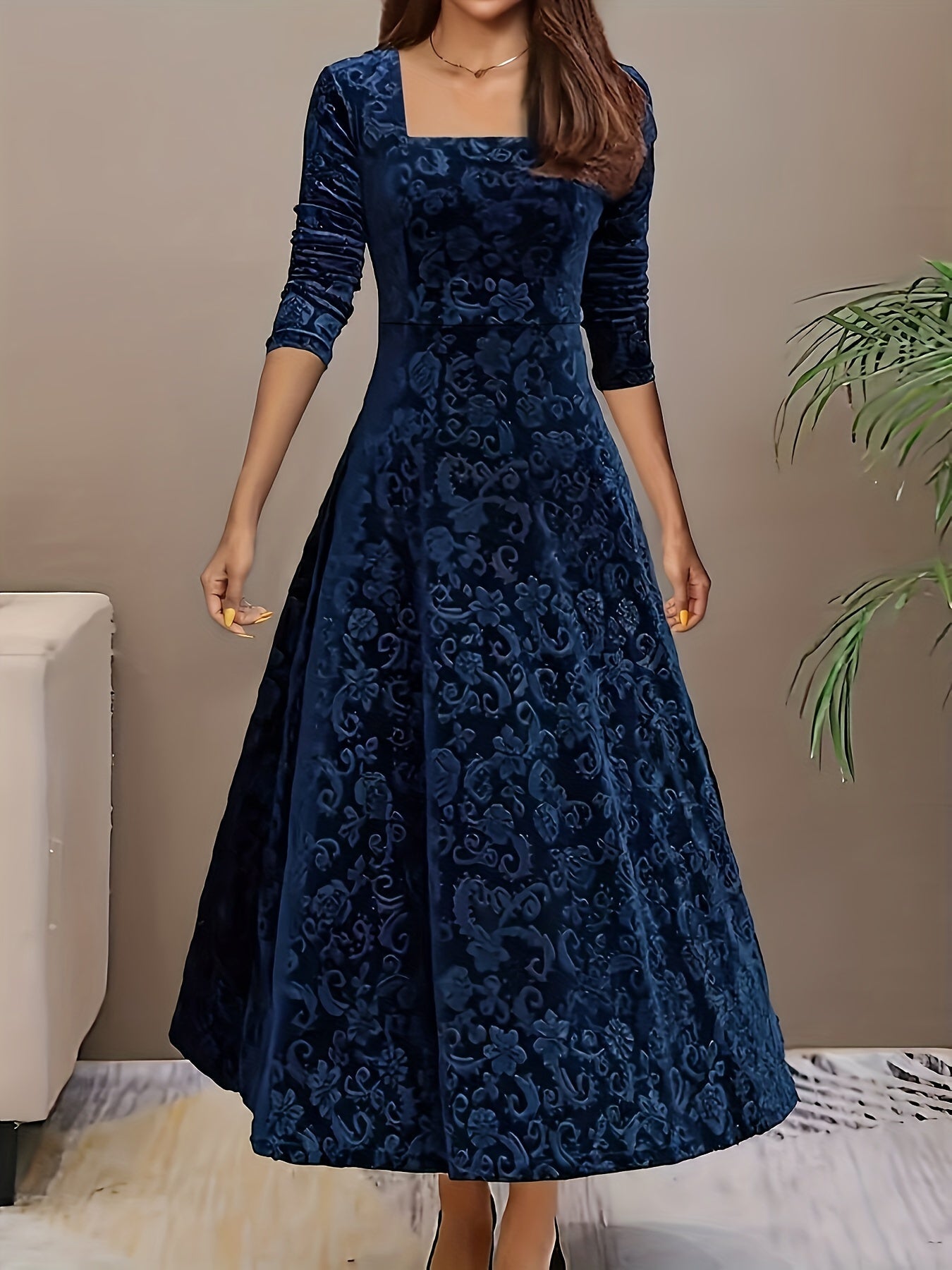 Dorothy | Elegant Patterned Maxi Dress